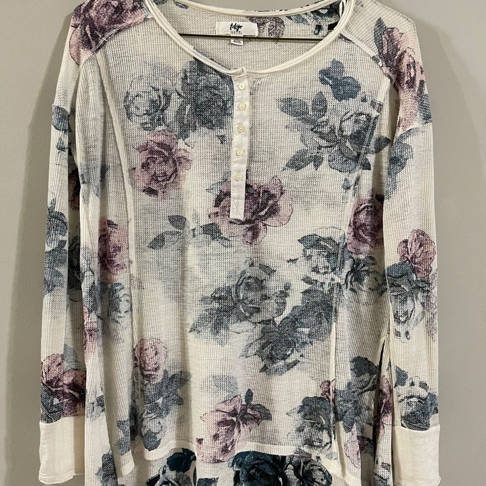 Aeropostale Tokyo darling long top